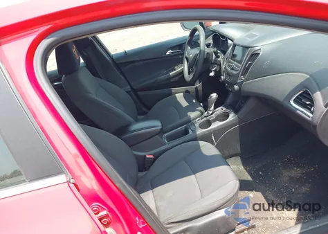 2019 Chevrolet Cruze Lt from USA, damaged, VIN 1G1BE5SM0K7142651